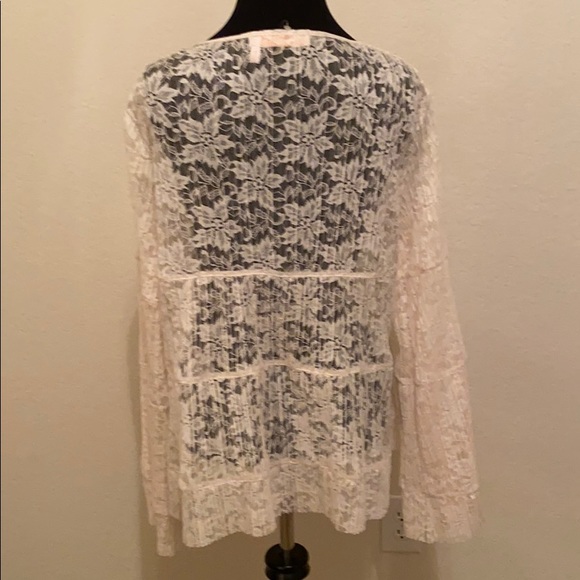 Chloe lace blouse NWT - Picture 3 of 5